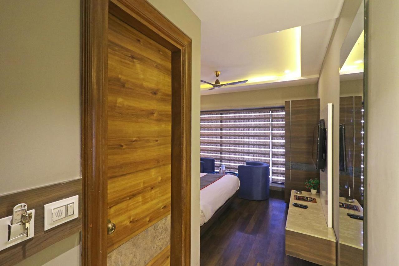 The Ivy Grand With Free Secured Parking Hotel 4*