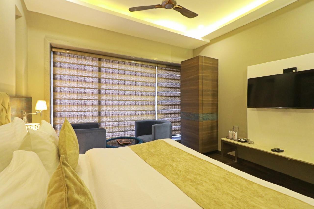 Hotel The Ivy Grand With Free Secured Parking