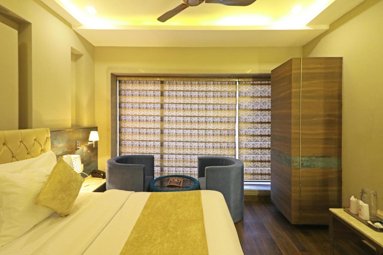 The Ivy Grand With Free Secured Parking Hotel 4*