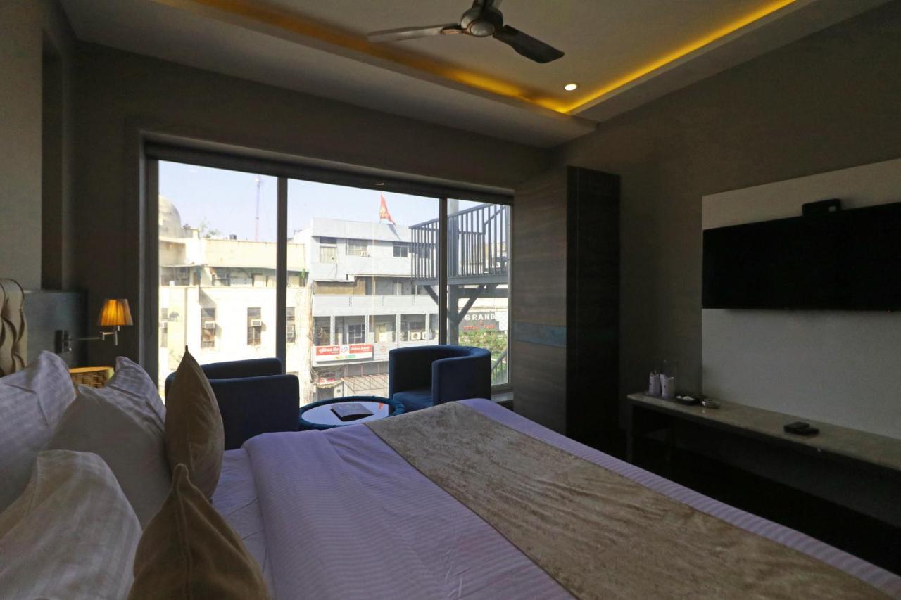 The Ivy Grand With Free Secured Parking Hotel