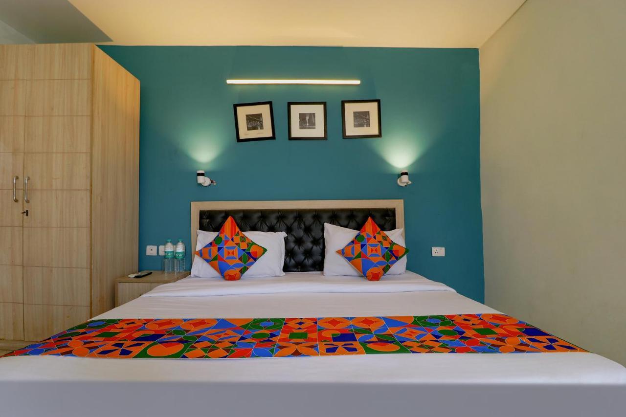 Royal - Akshardham Temple Hotel 3*