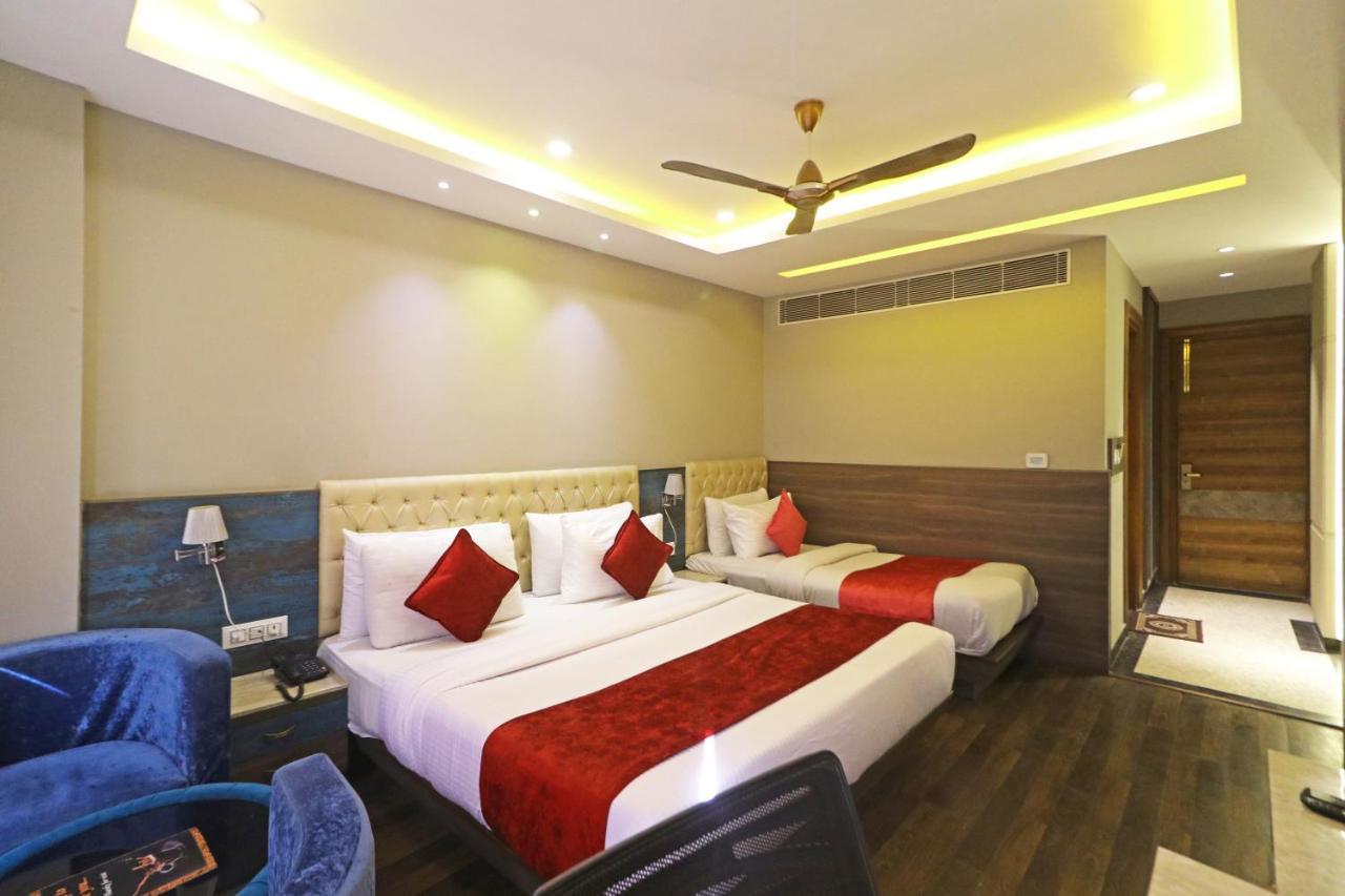 Hotel The Ivy Grand With Free Secured Parking
