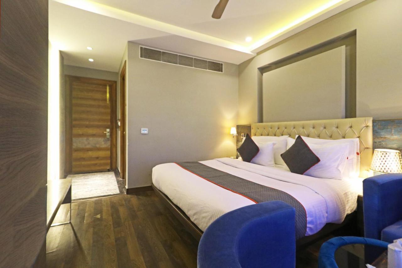 The Ivy Grand With Free Secured Parking
