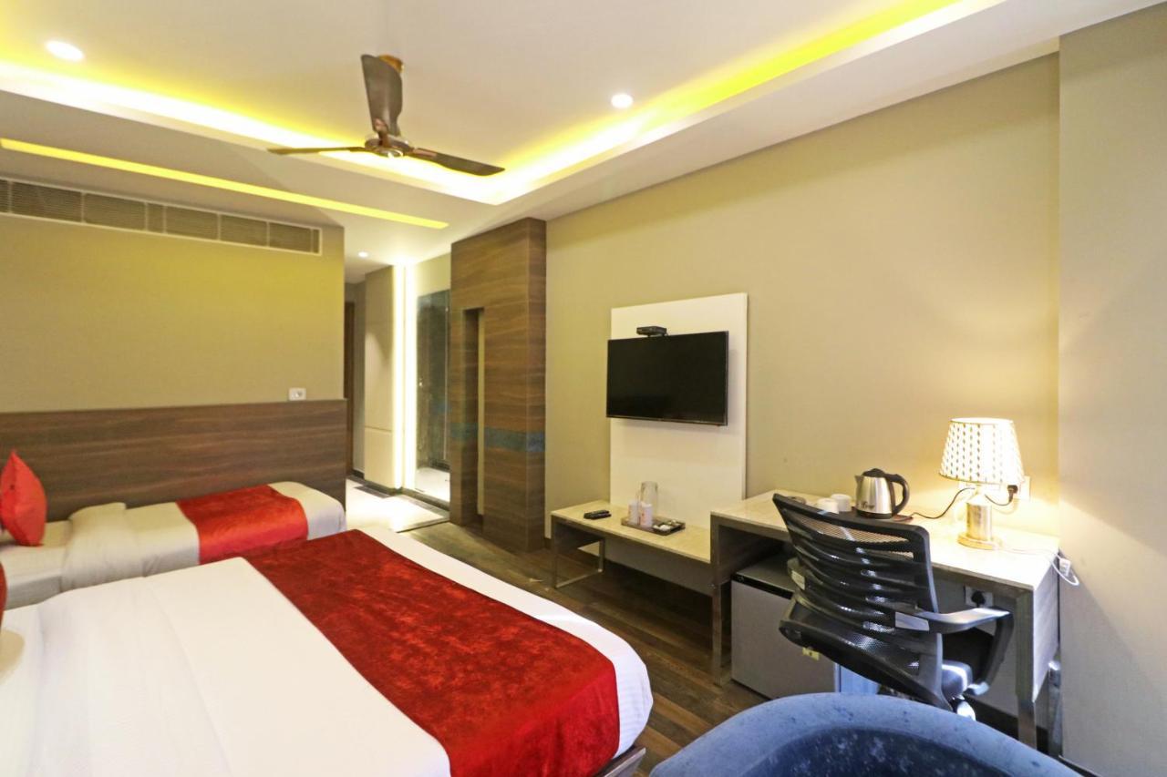 Hotel The Ivy Grand With Free Secured Parking 4*