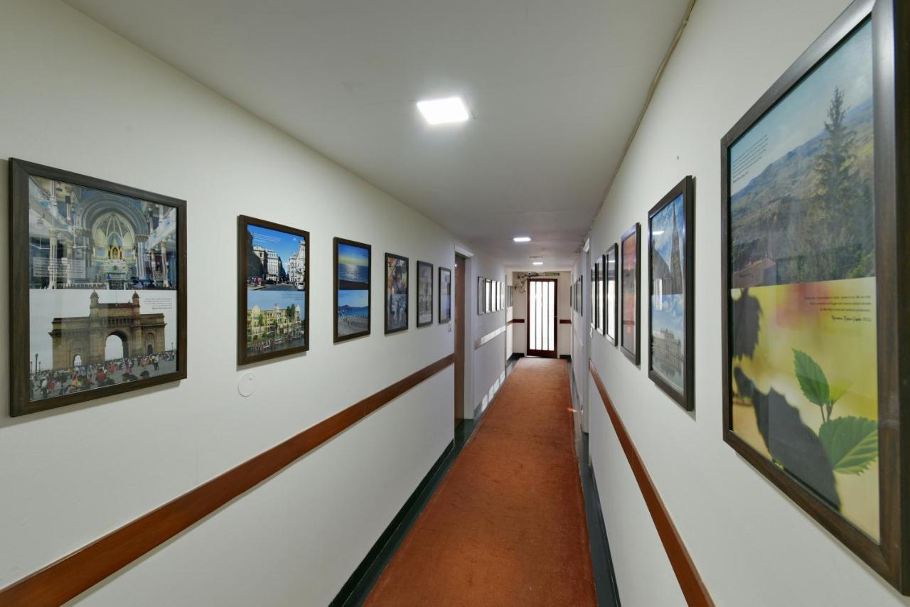 Admire - New Friends Colony Hotel 4*