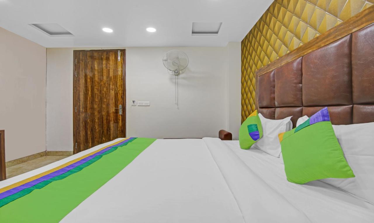 Treebo Mona Grand Hotel