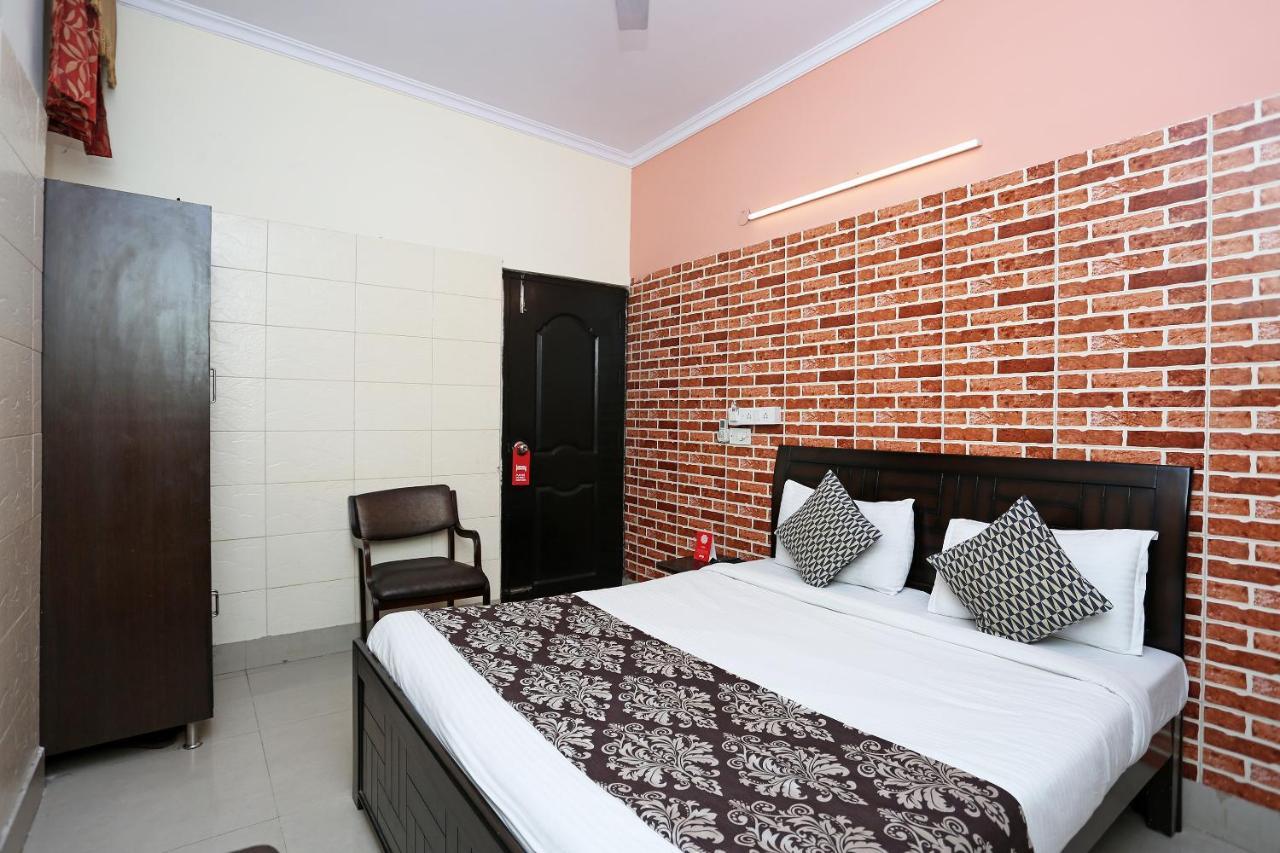 Hotel Oyo Flagship 14164 Satwah 29 New Delhi