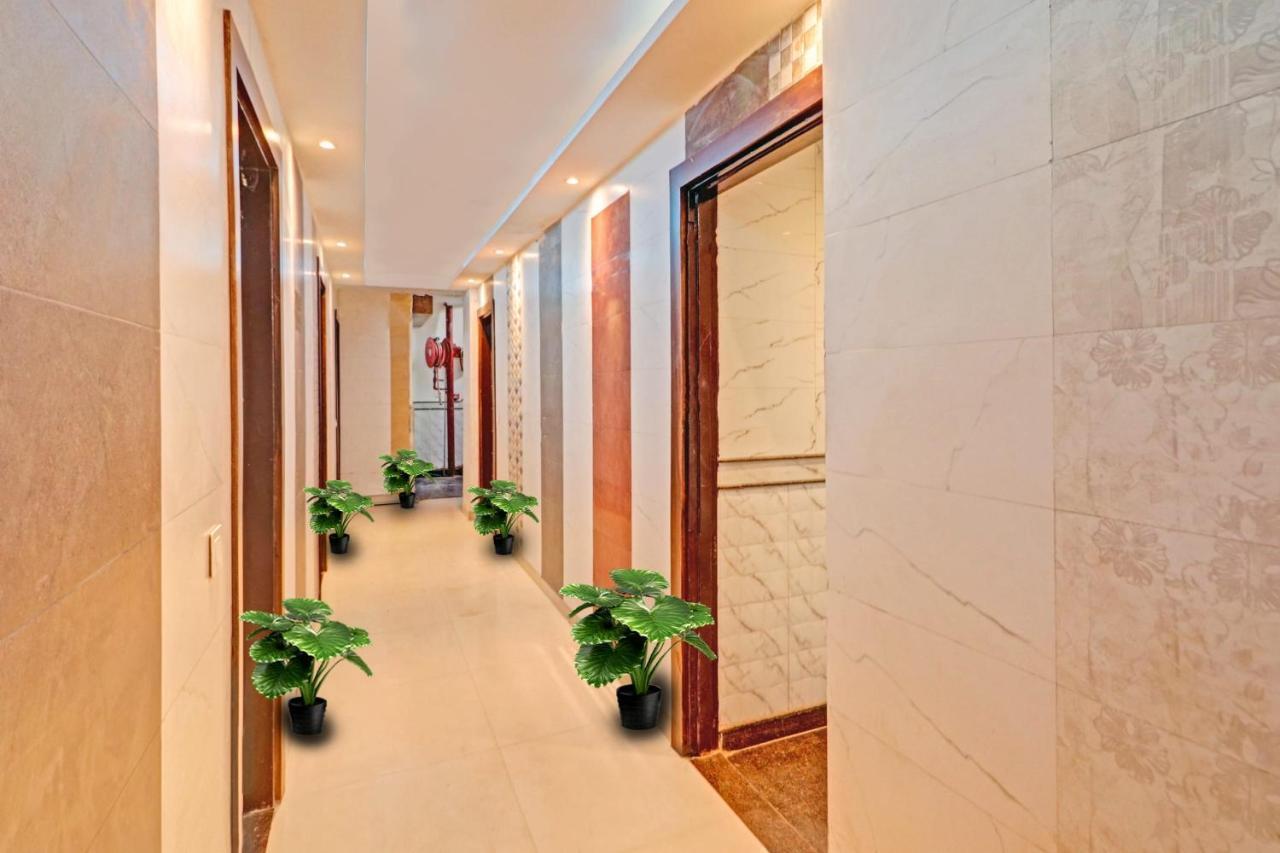 Collection O 9271 Dev Palace 3* New Delhi