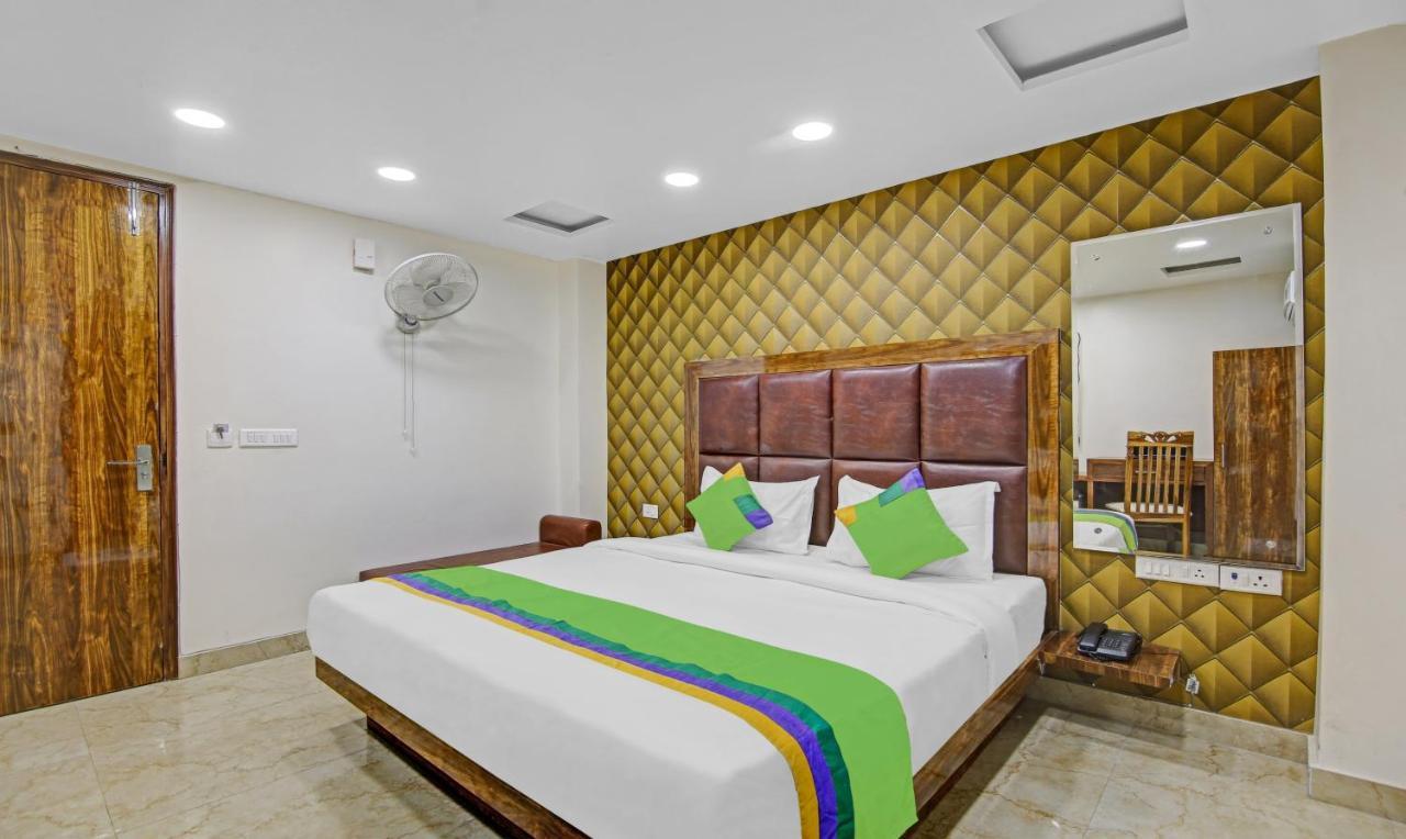 Hotel Treebo Mona Grand New Delhi