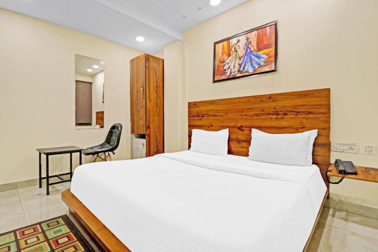 Oyo 45940 Grand Imperial Hotel