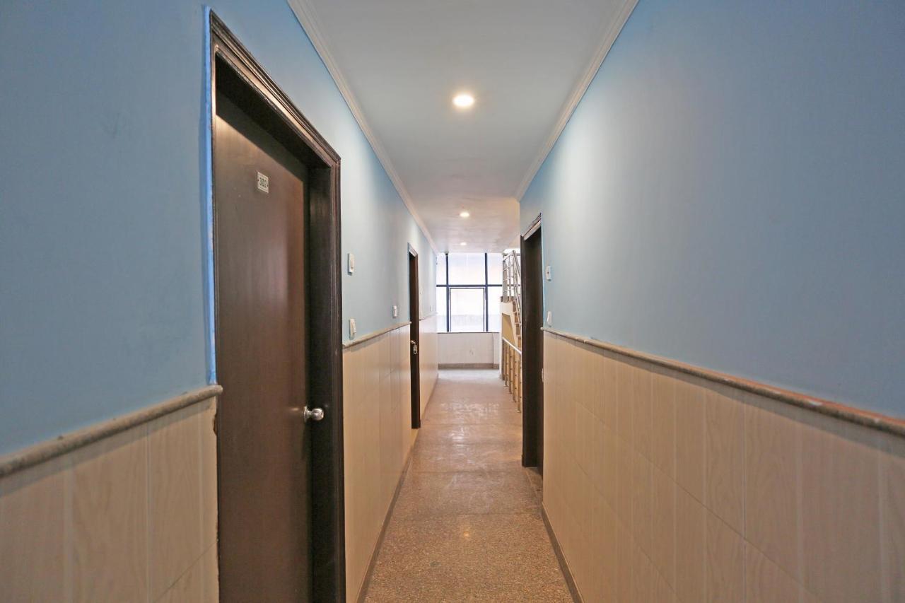 Hotel Aero Look New Delhi
