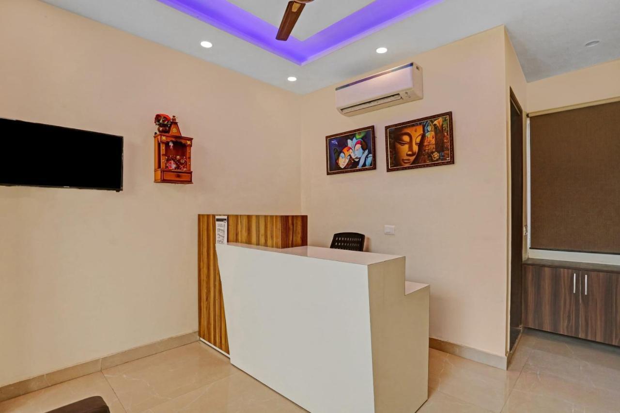 Oyo Townhouse 709 The Delight 4* Nova Deli