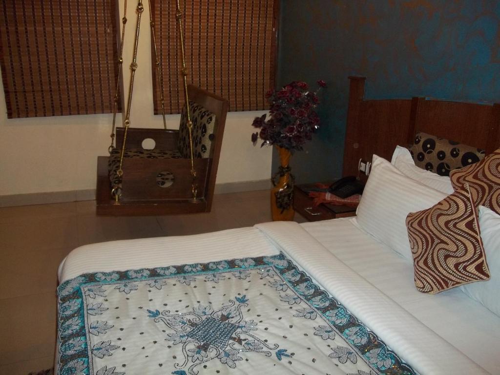 Shivdev International Near Railway Station Hotel Nova Deli