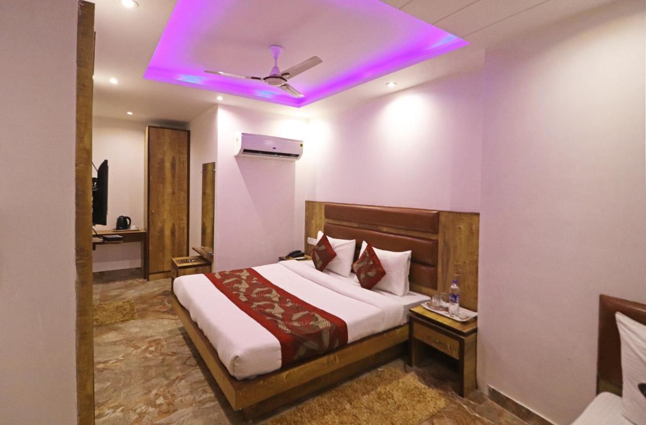 Repose Suites Near Railway Station Hotel New Delhi