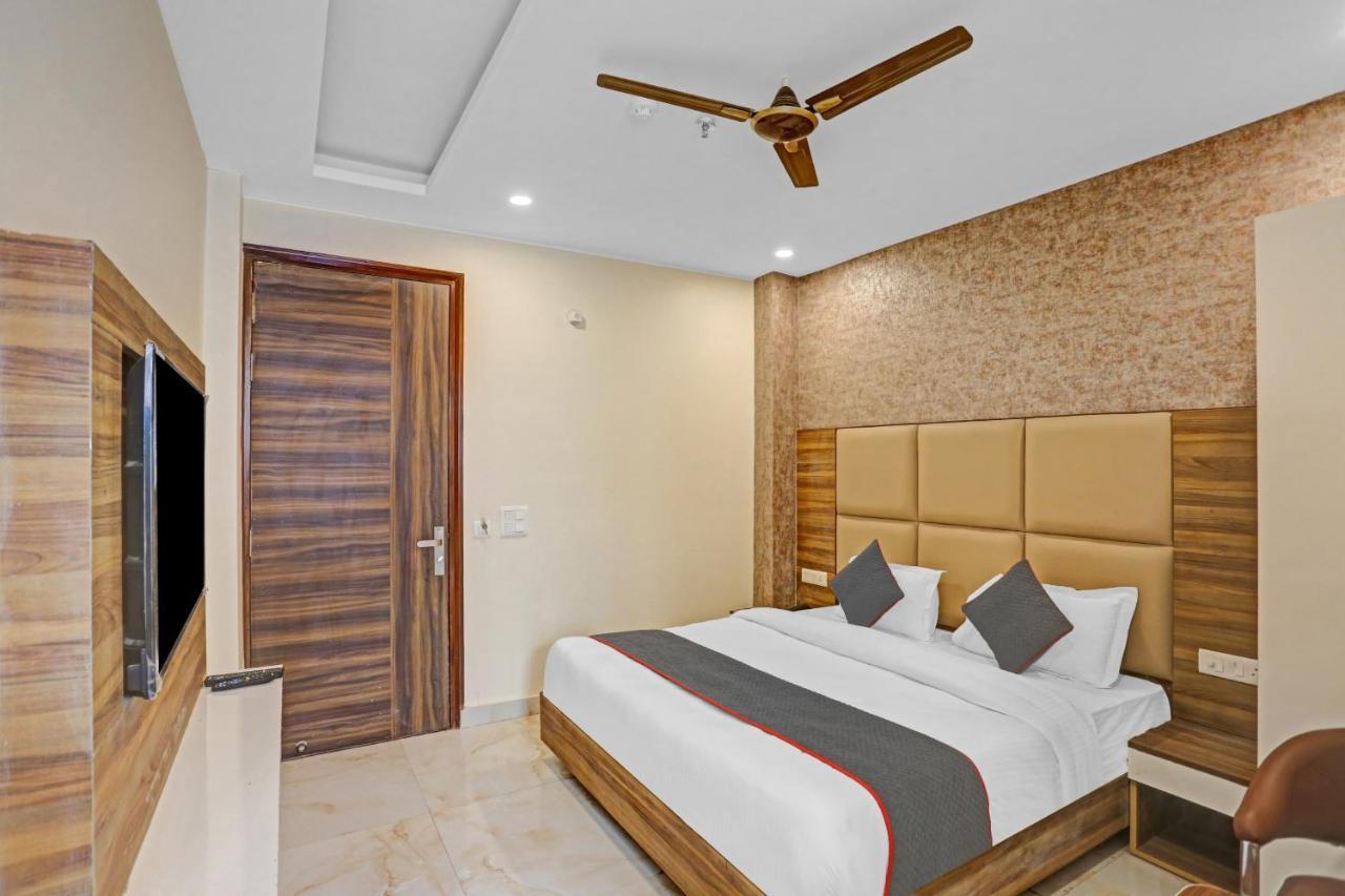 Oyo Townhouse 709 The Delight 4*