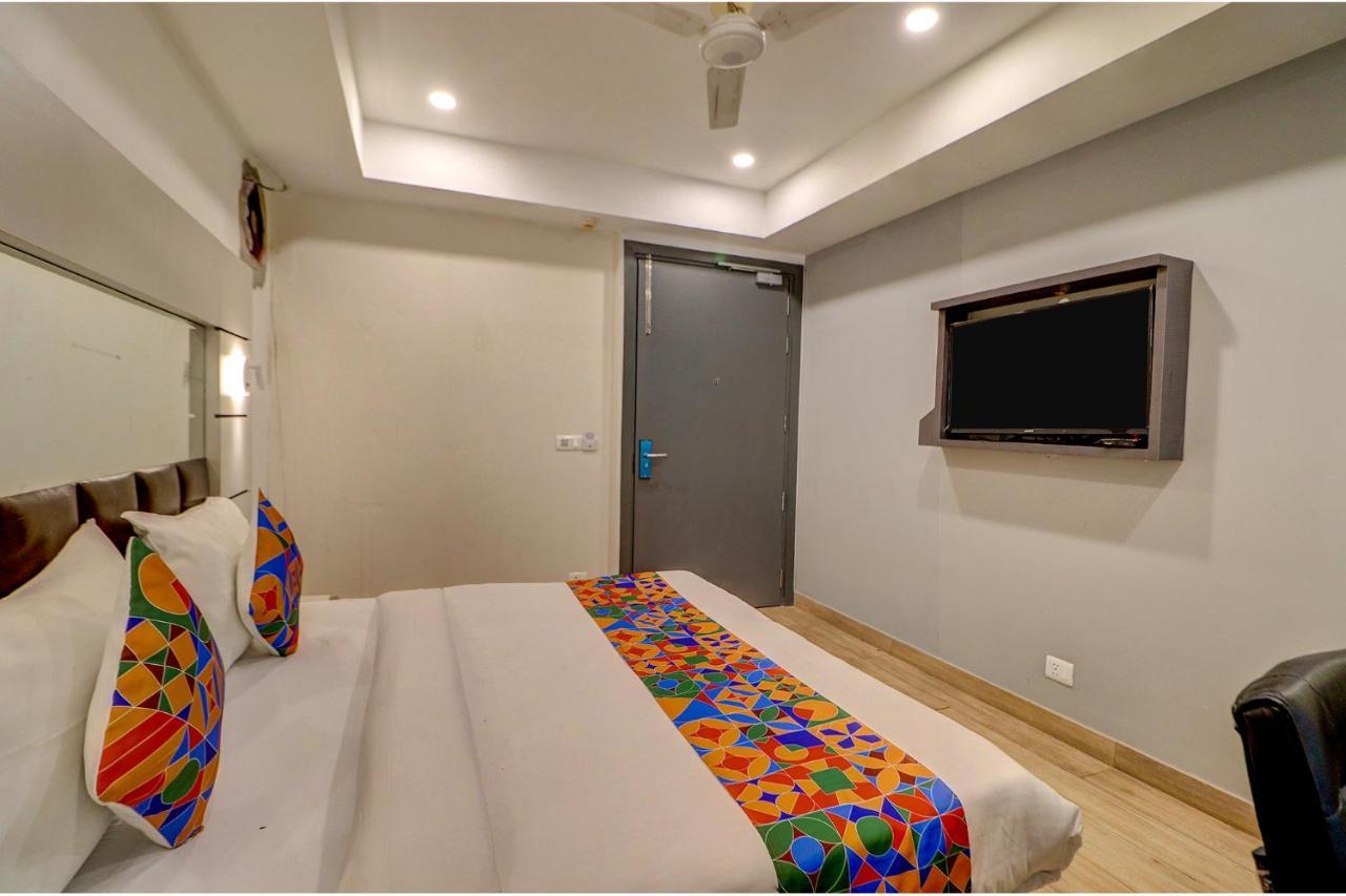Fabhotel F9 Kirti Nagar Hotel