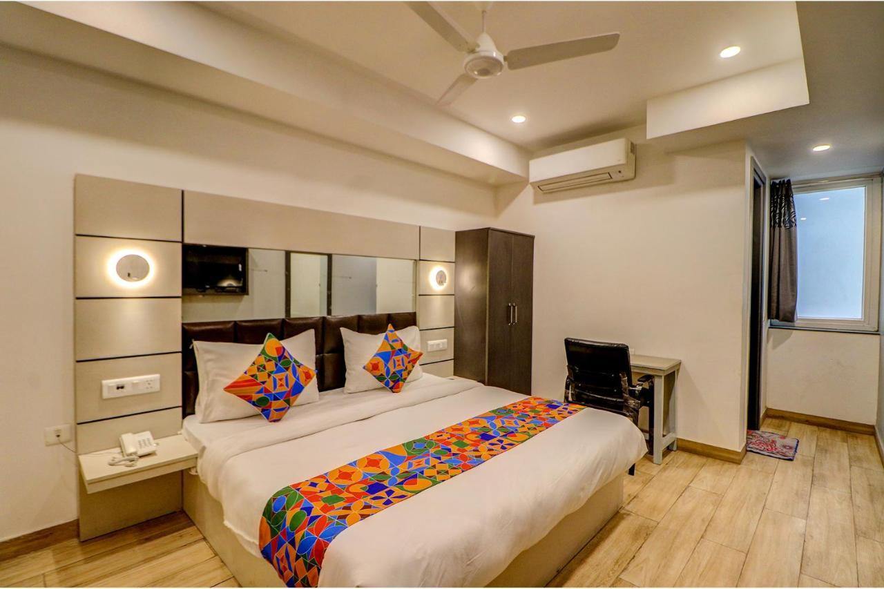 Fabhotel F9 Kirti Nagar Hotel 3*
