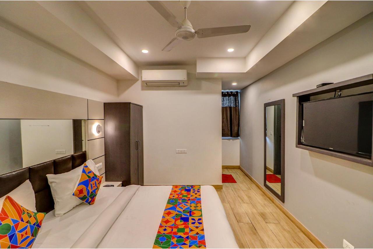 Fabhotel F9 Kirti Nagar New Delhi