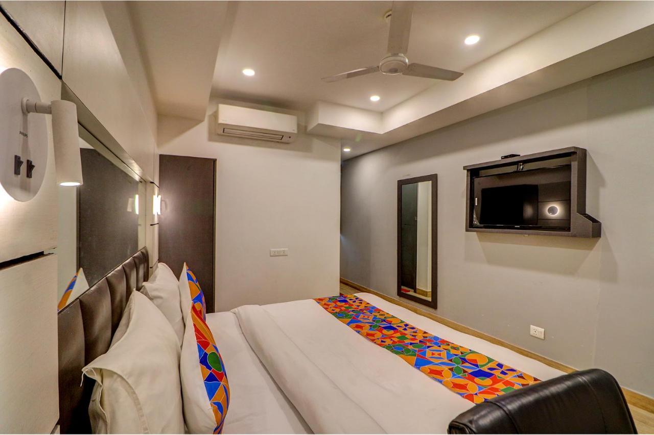 Hotel Fabhotel F9 Kirti Nagar New Delhi
