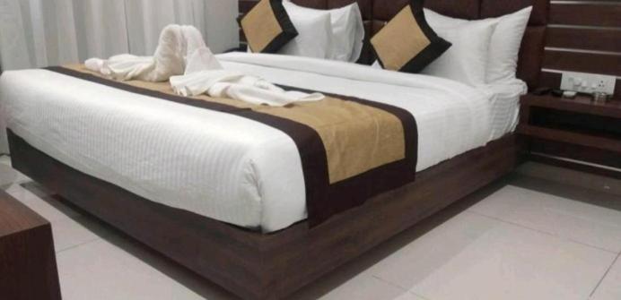 Hrs 3* New Delhi