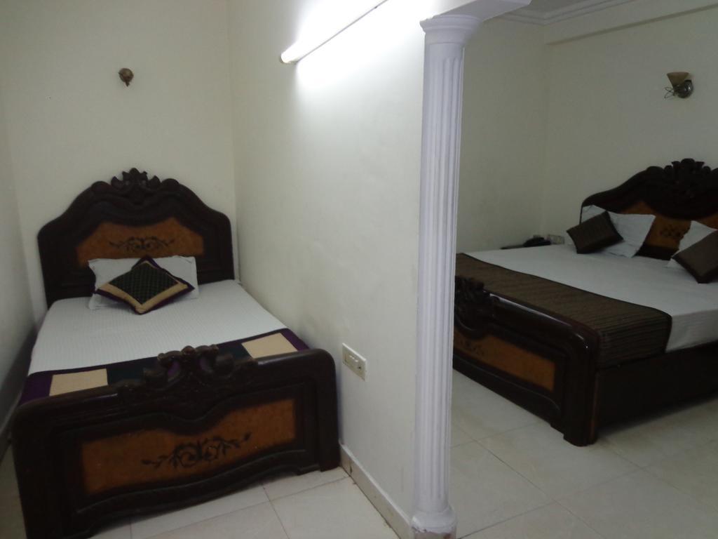 Hotel R S International @ Paharganj 2* Nova Deli
