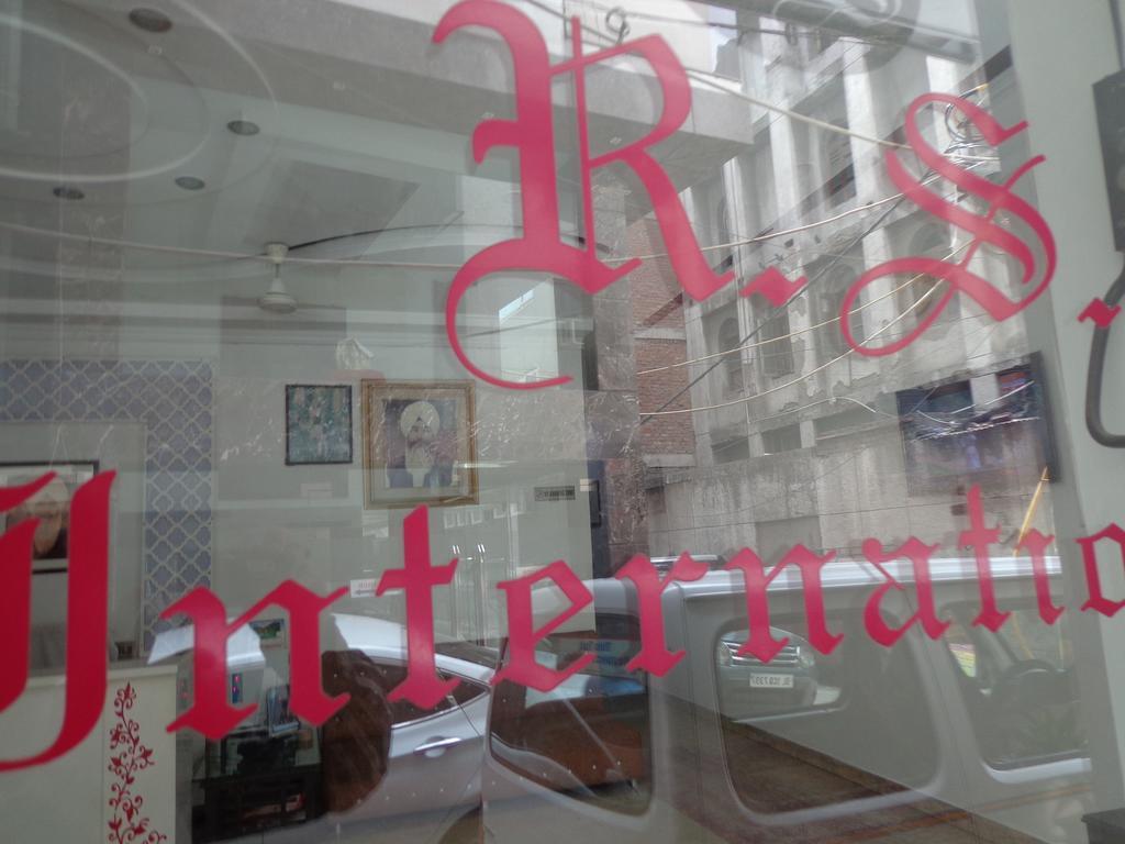 Hotel R S International @ Paharganj Nova Deli