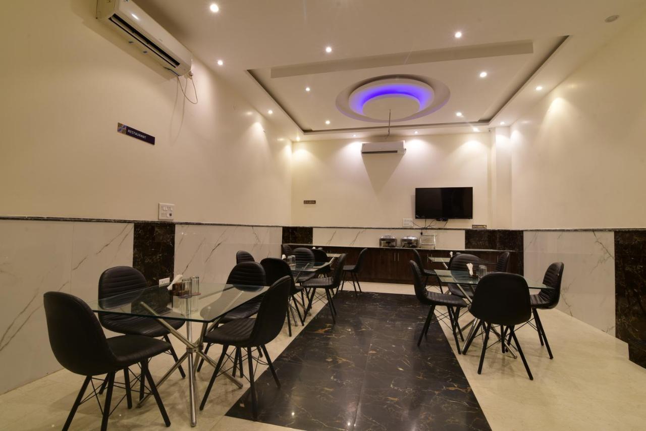 Hotel Olivia At Delhi Airport Nova Deli