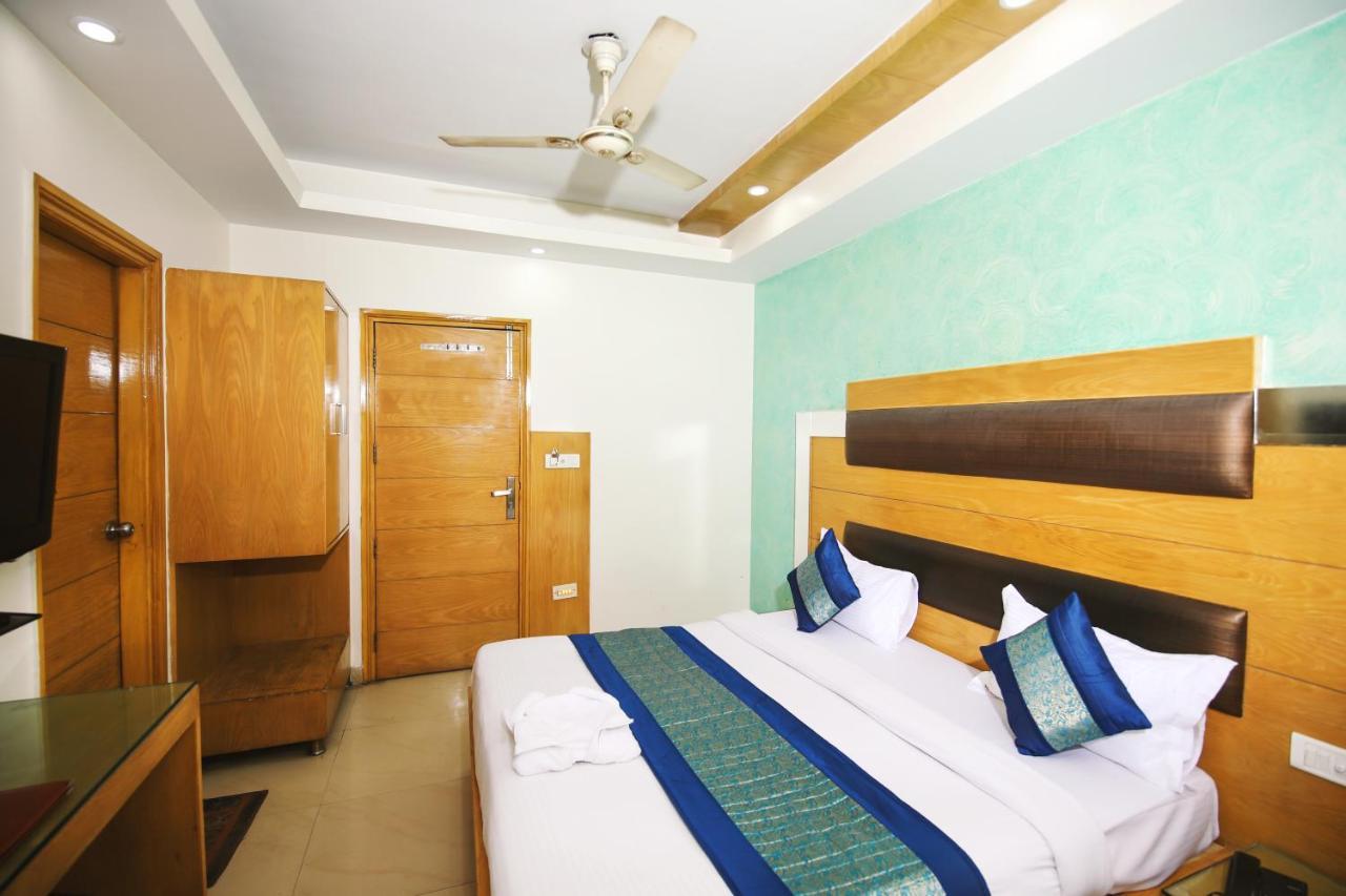 Hotel Lav Kush Deluxe At 