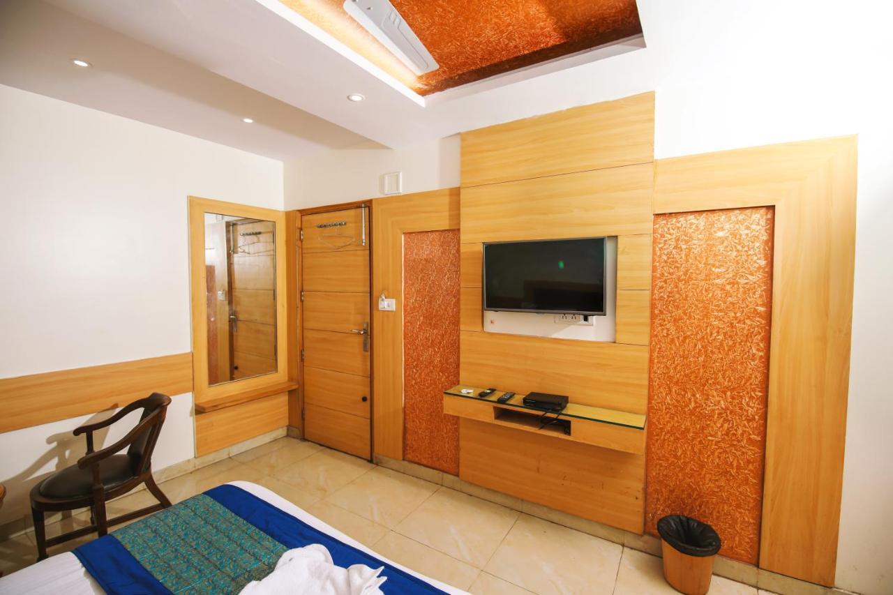 Hotel Lav Kush Deluxe At 