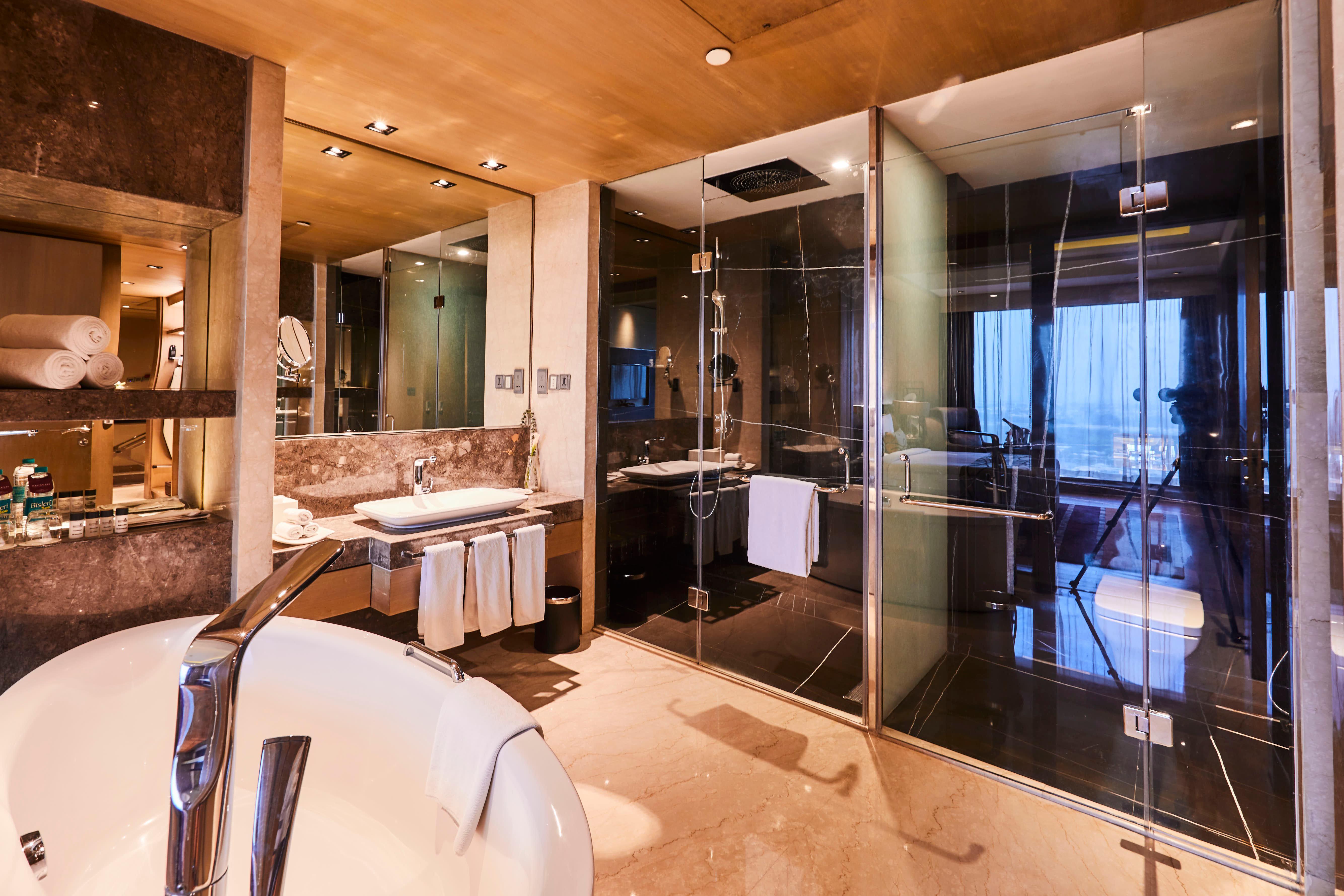 Crowne Plaza New Rohini By Ihg 5*