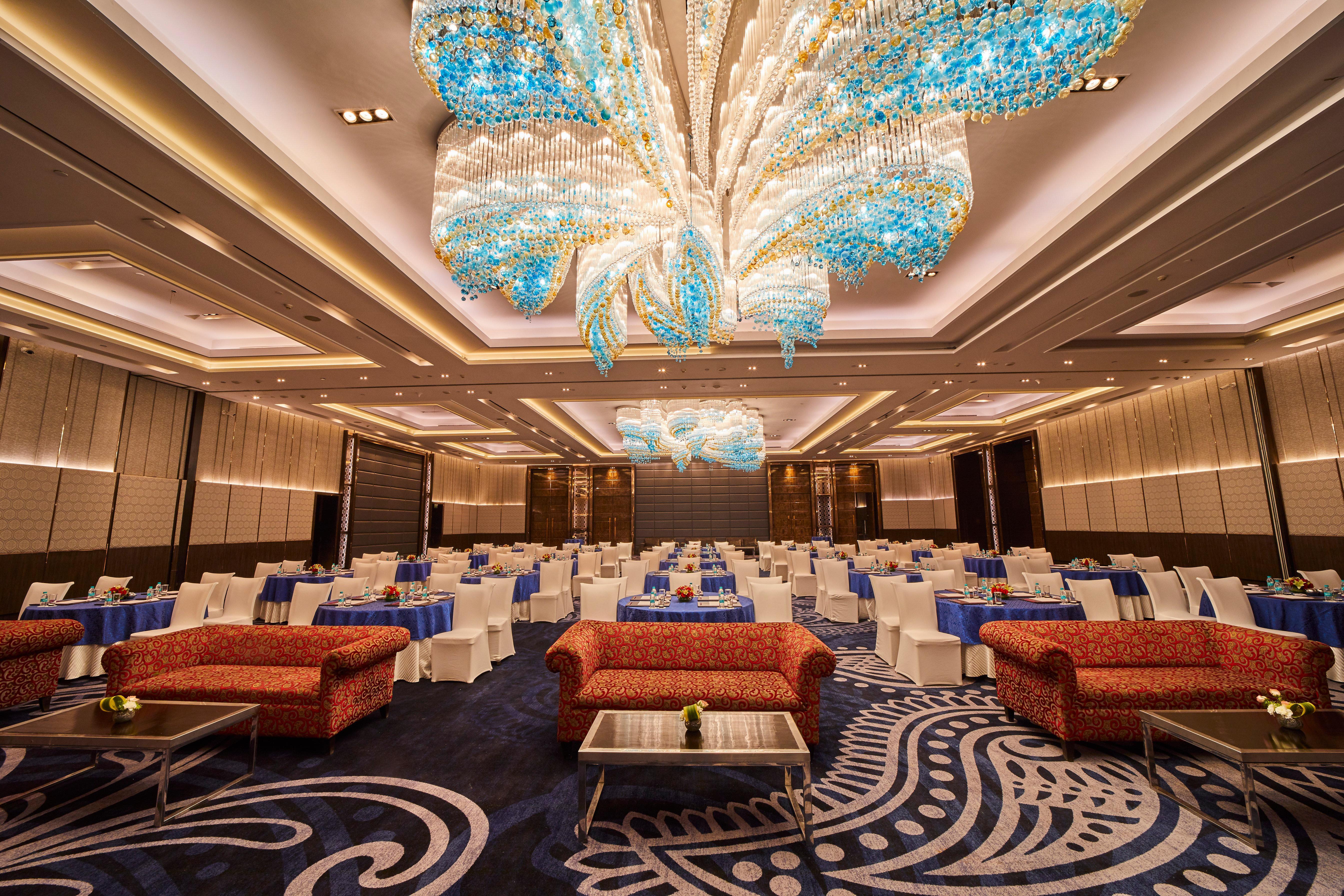 Crowne Plaza New Rohini By Ihg Hotel