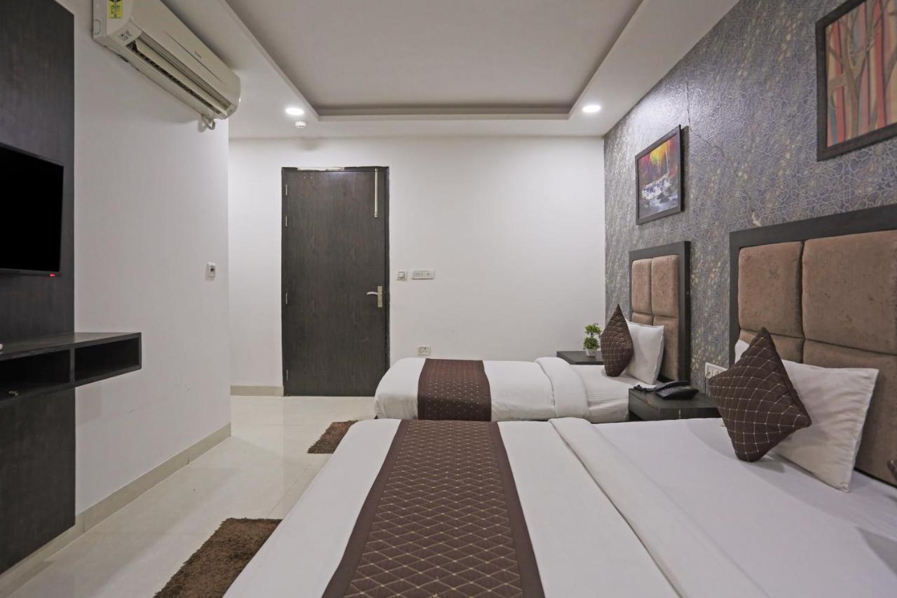 Hotel Grand Belwood Near Delhi Airport