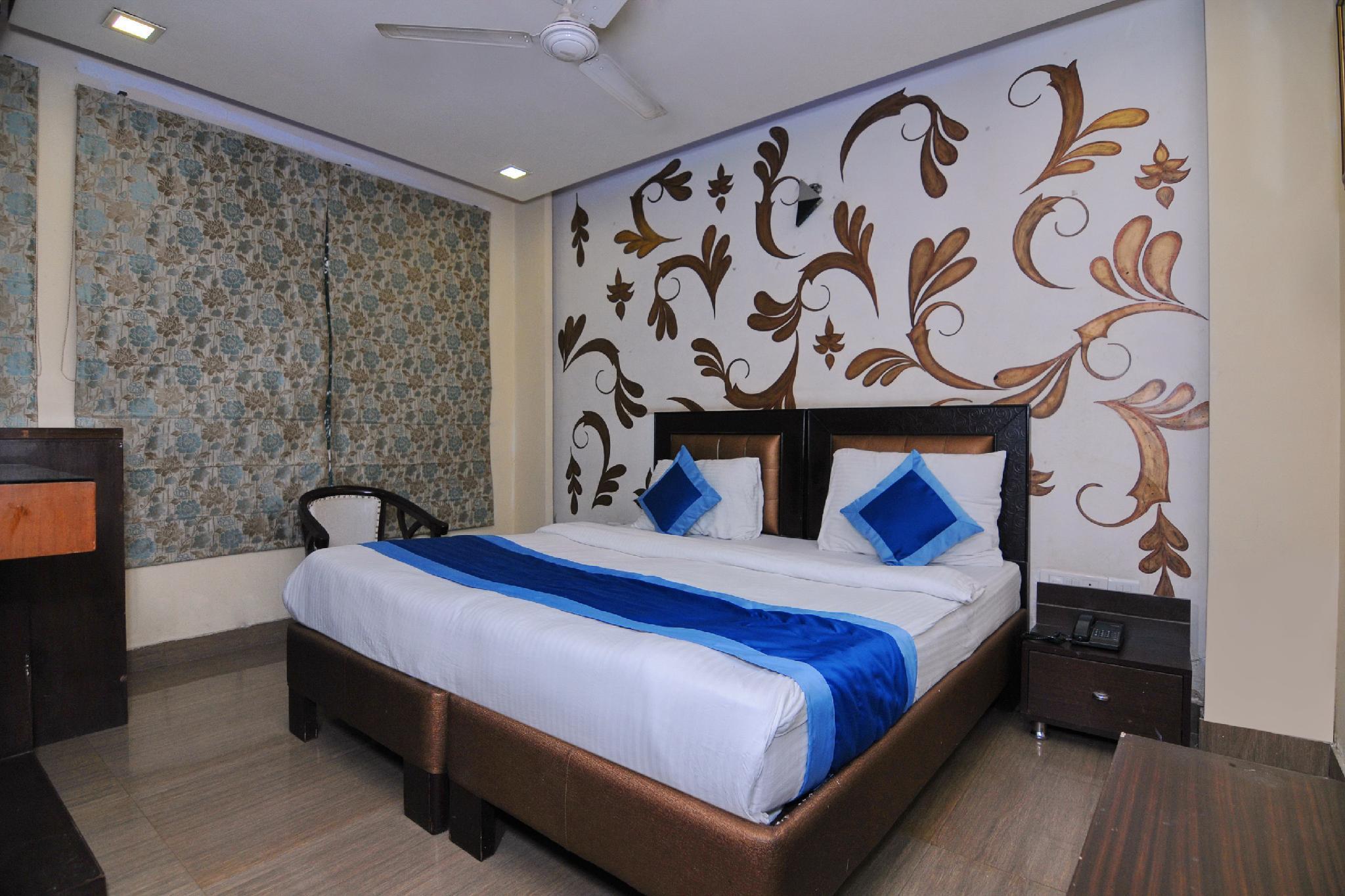 Fabhotel Rs Gera - Nr Nehru Place Market Hotel 3*
