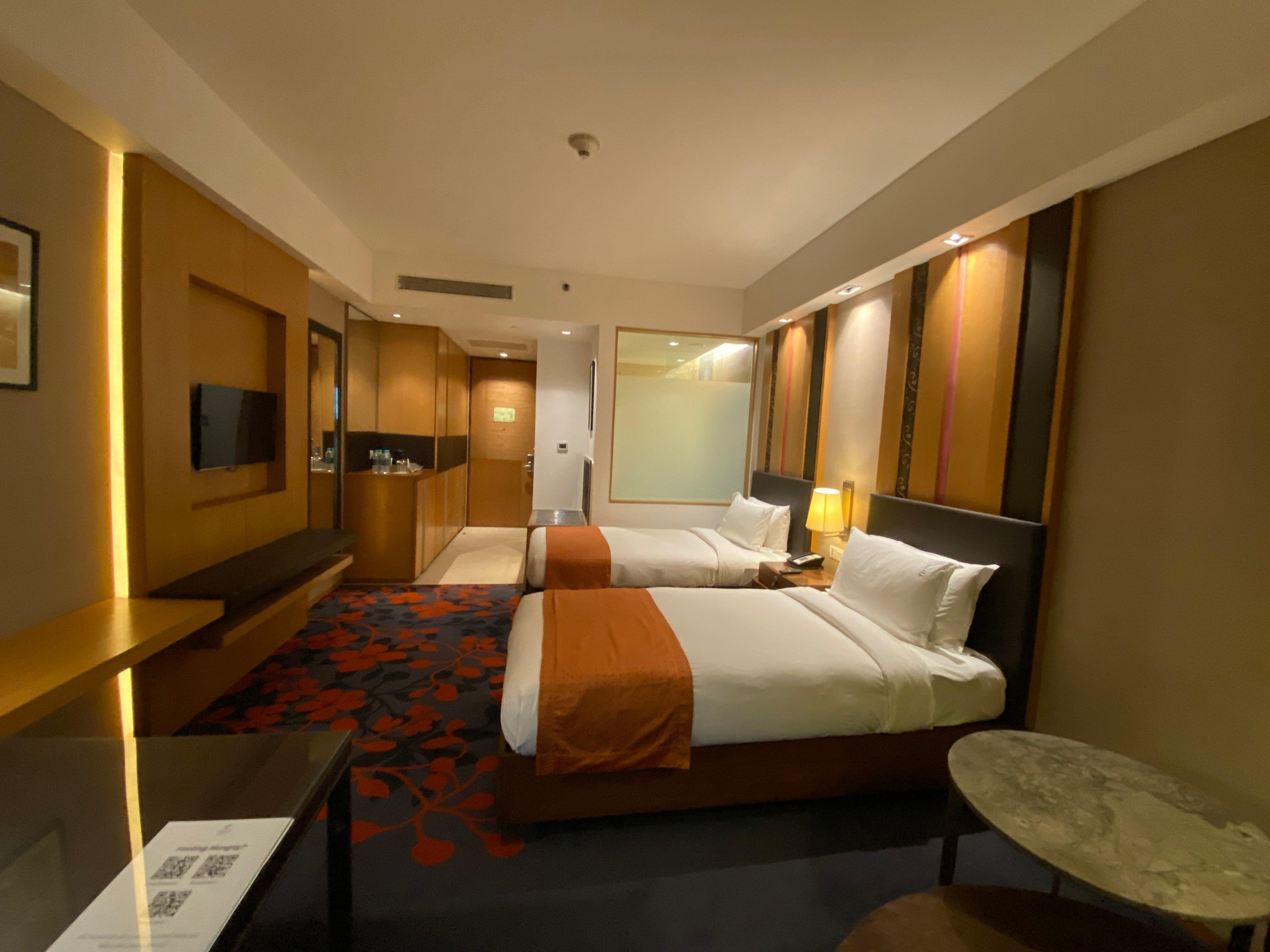 Mayur Vihar Noida By Ihg
