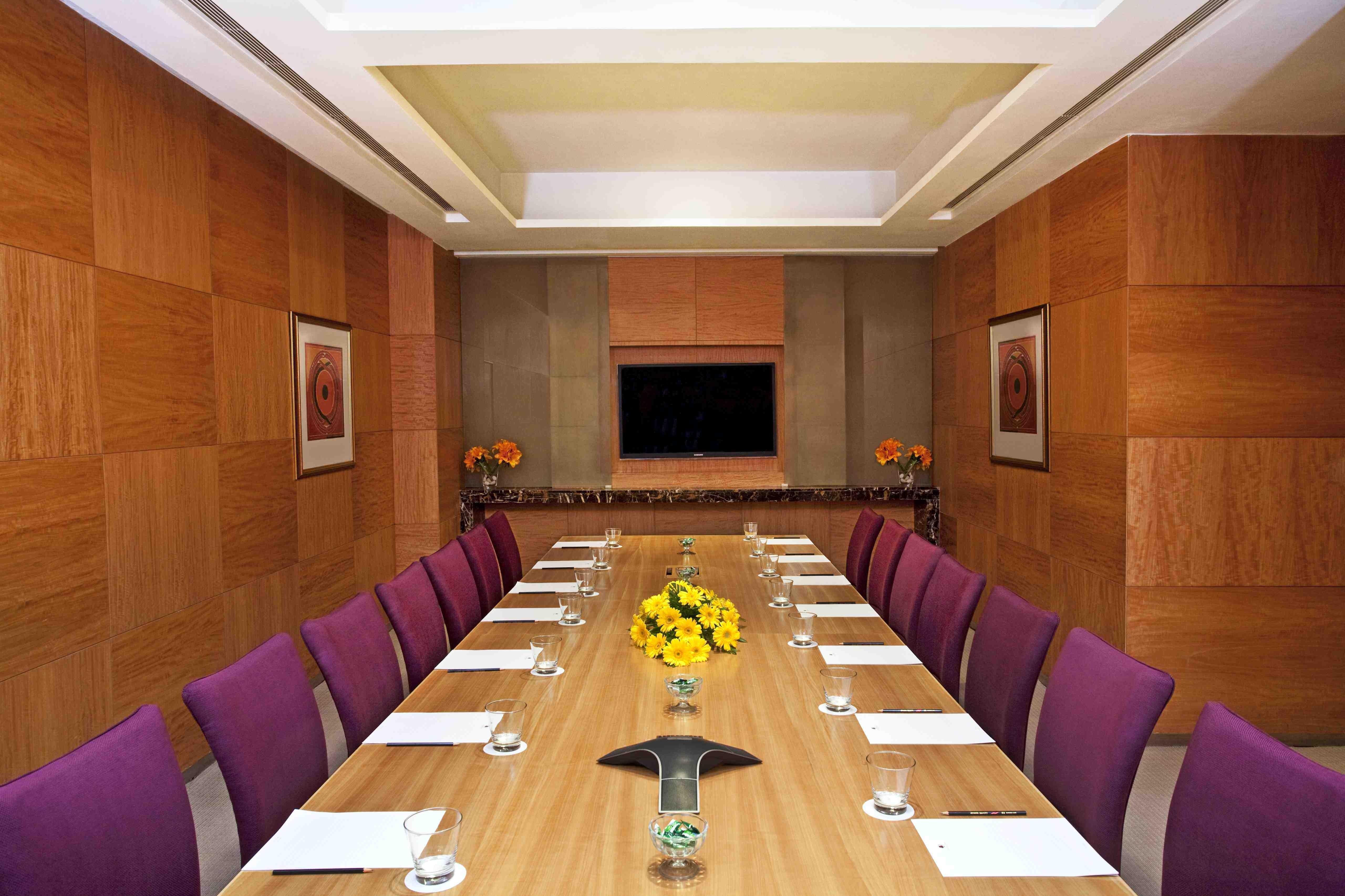 Hotel Mayur Vihar Noida By Ihg