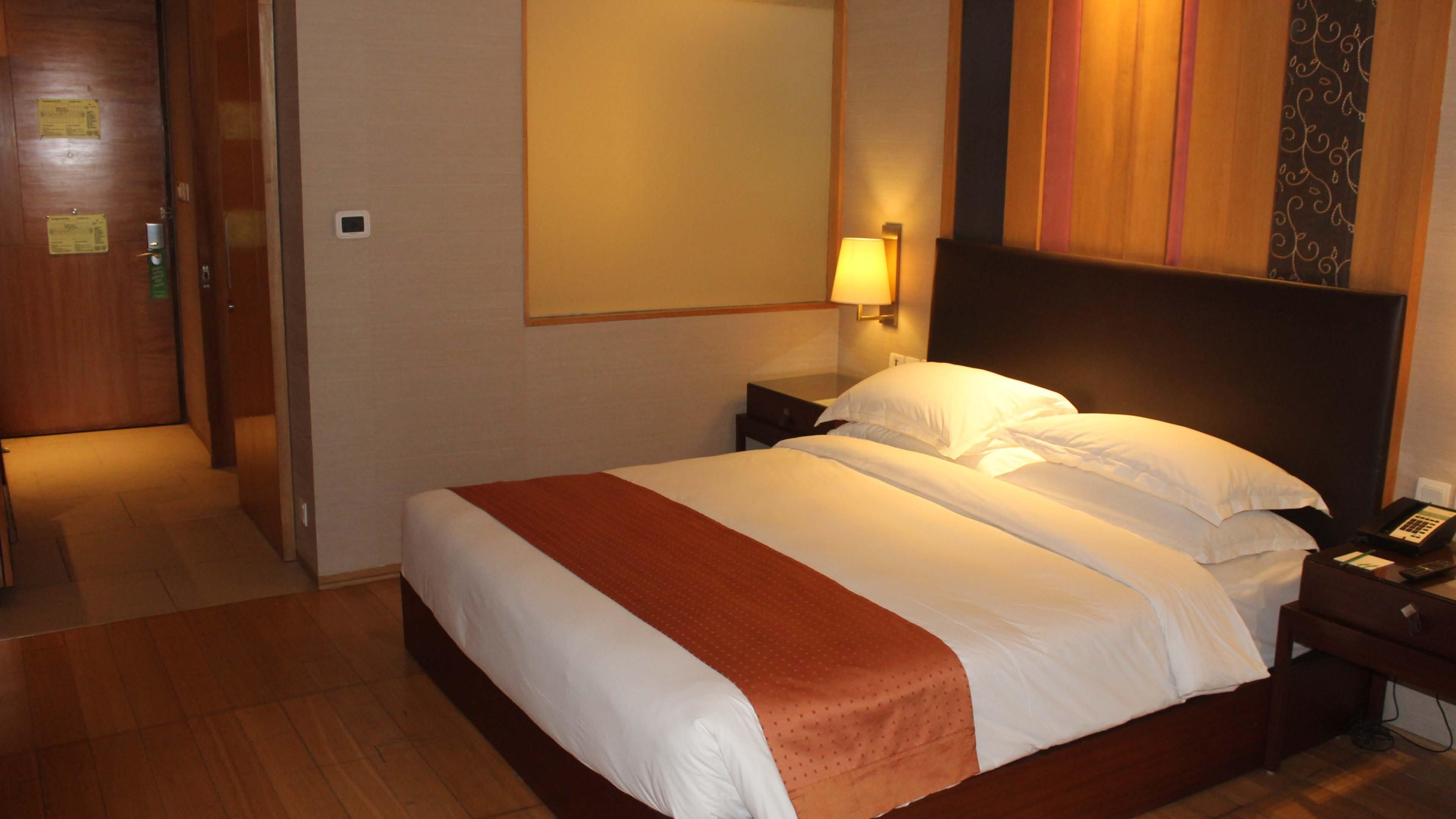 Mayur Vihar Noida By Ihg 5* New Delhi