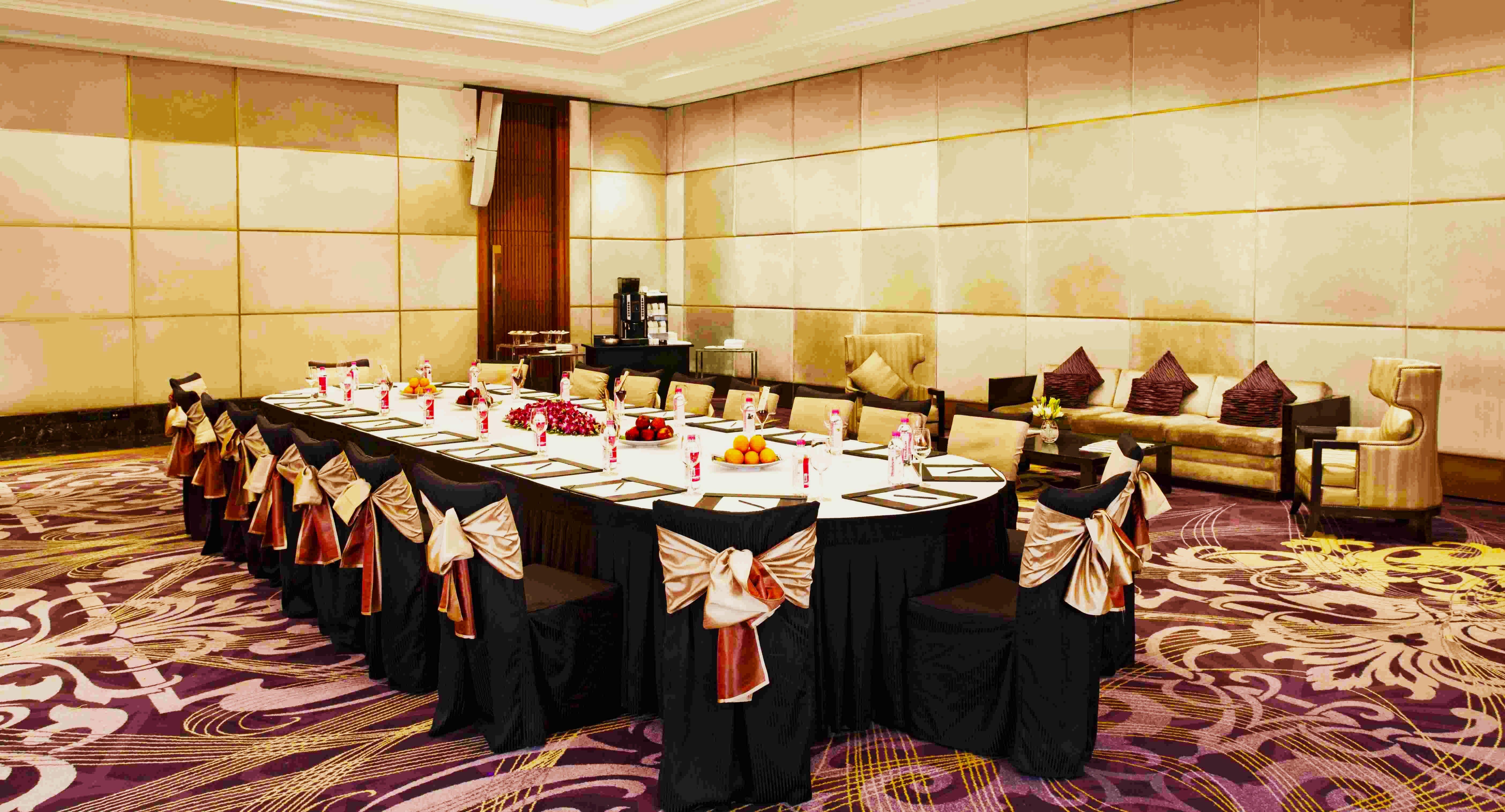 Hotel Mayur Vihar Noida By Ihg 5*