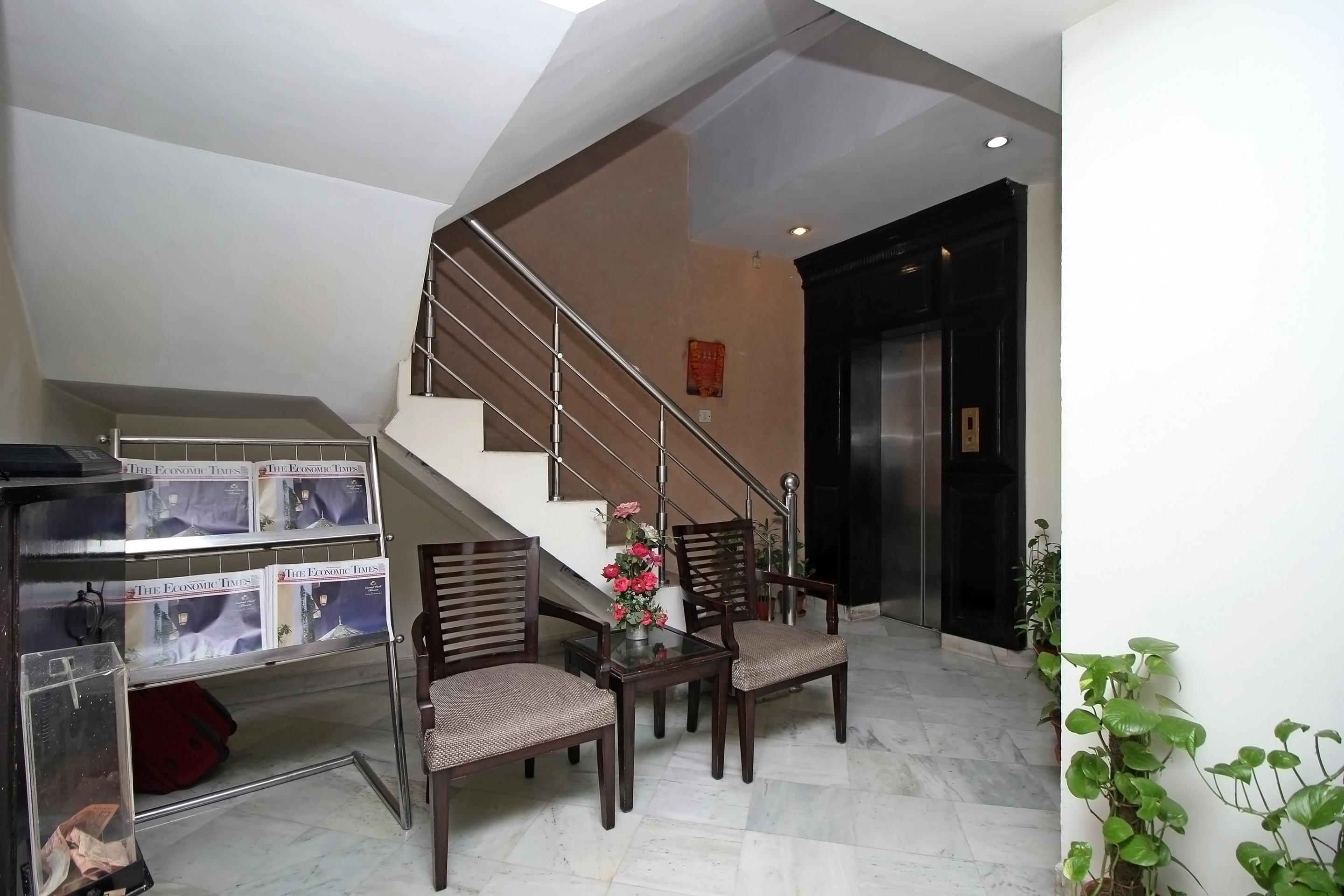 Oyo 5915 Swagath Hotel 3*