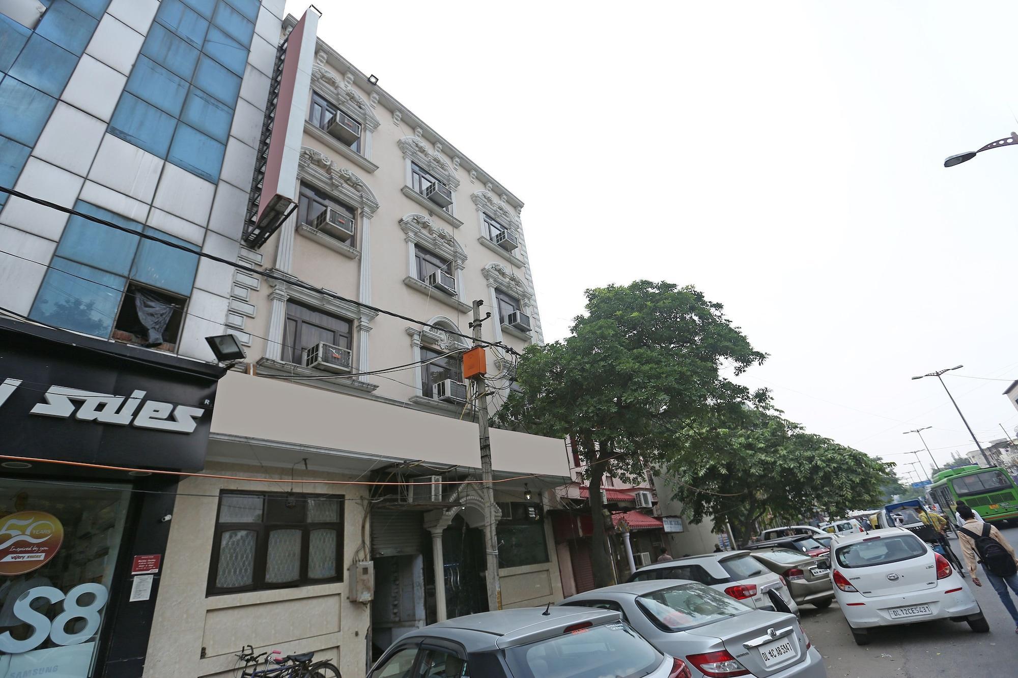 Hotel O Gold Palace