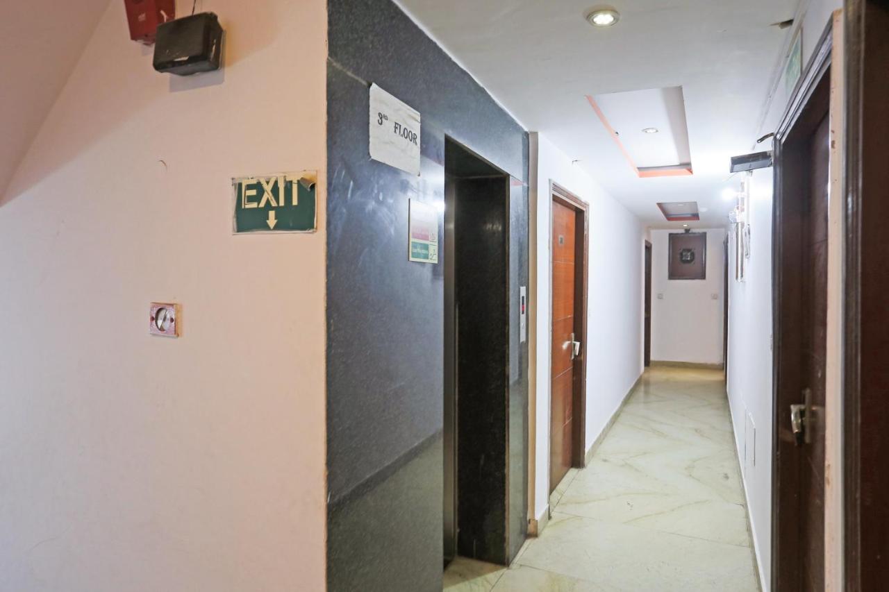 Repose Suites Near Railway Station Hotel 4*