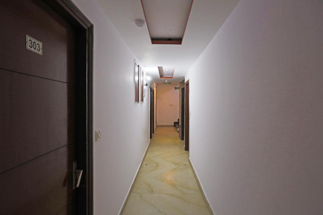 Repose Suites Near Railway Station Hotel