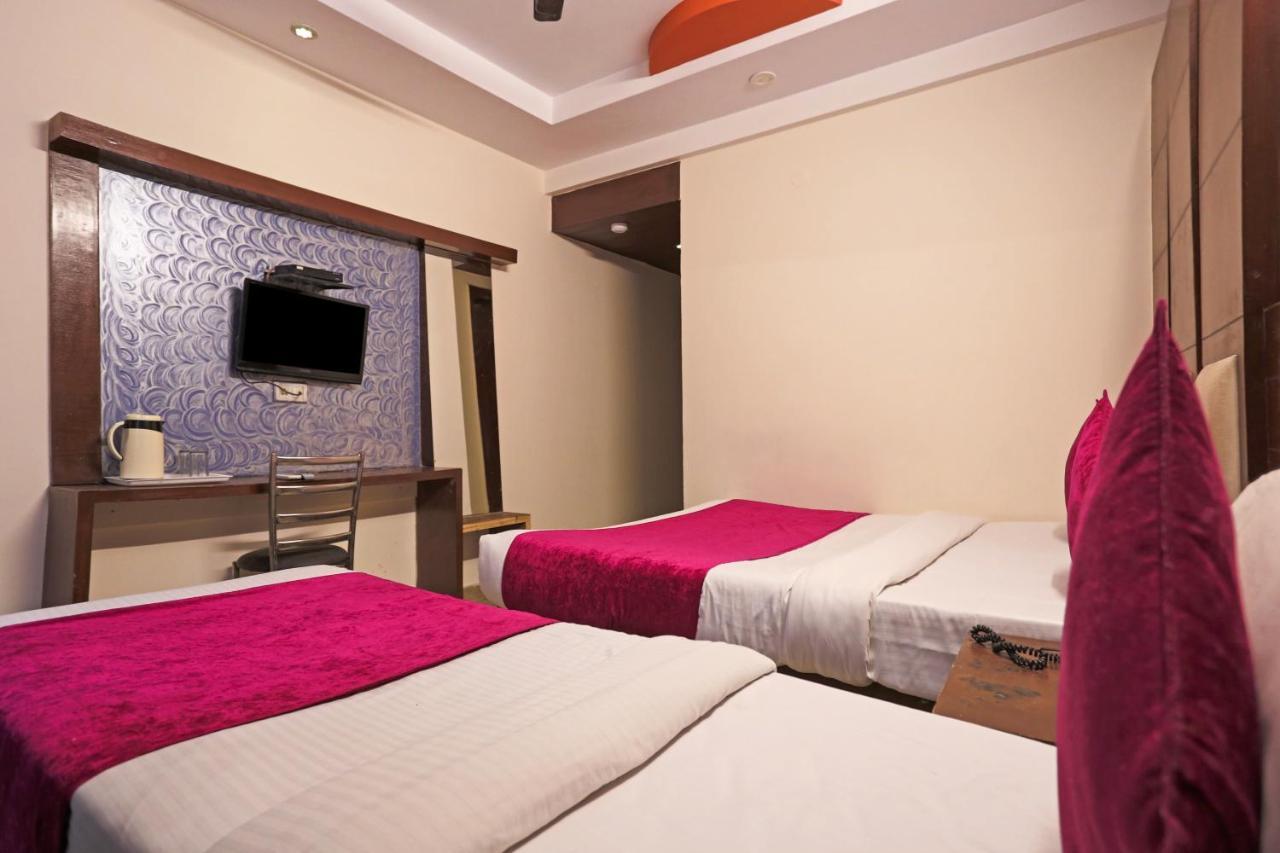 Repose Suites Near Railway Station Hotel 4*
