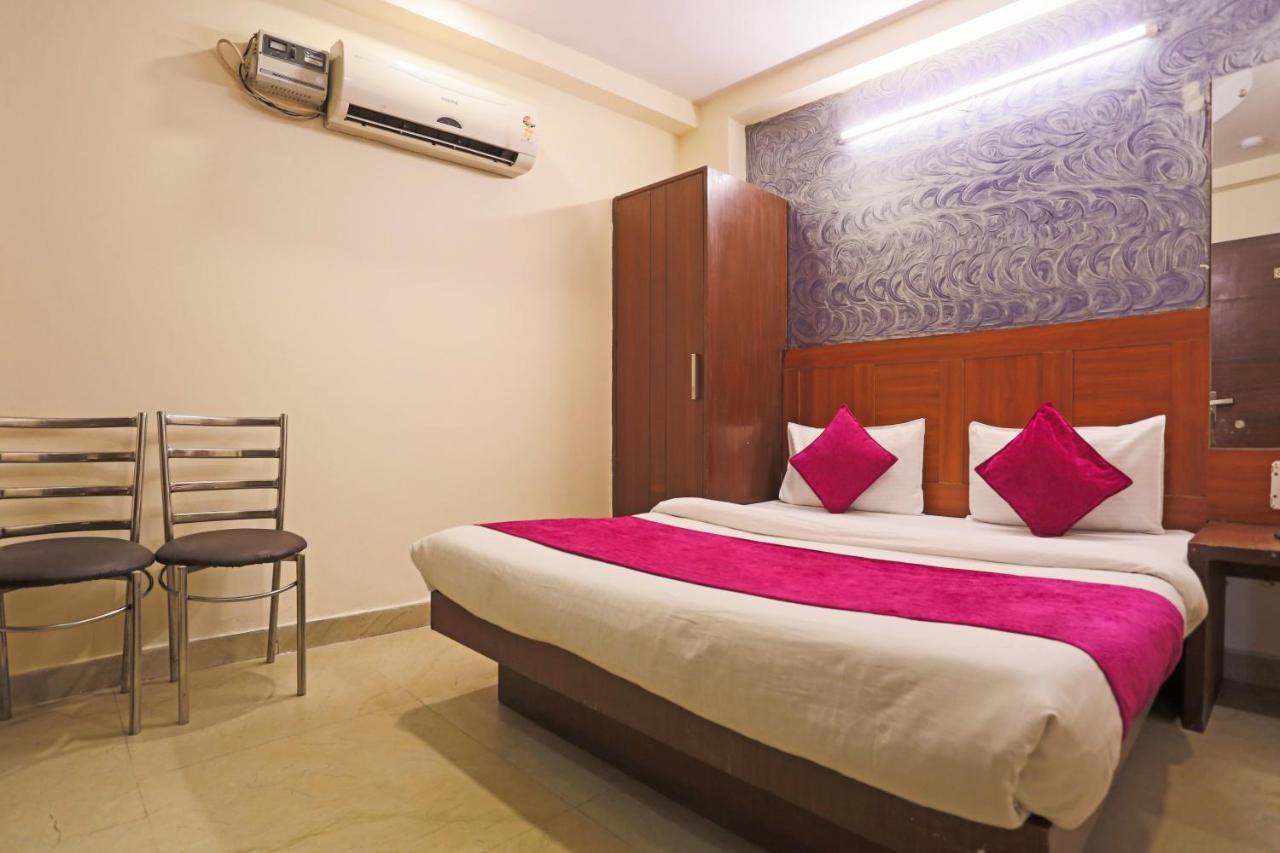 Hotel Repose Suites Near Railway Station New Delhi