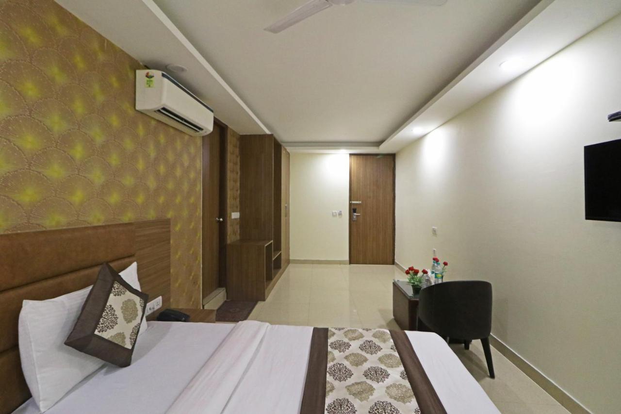 Hotel R S Delhi Airport Hotel