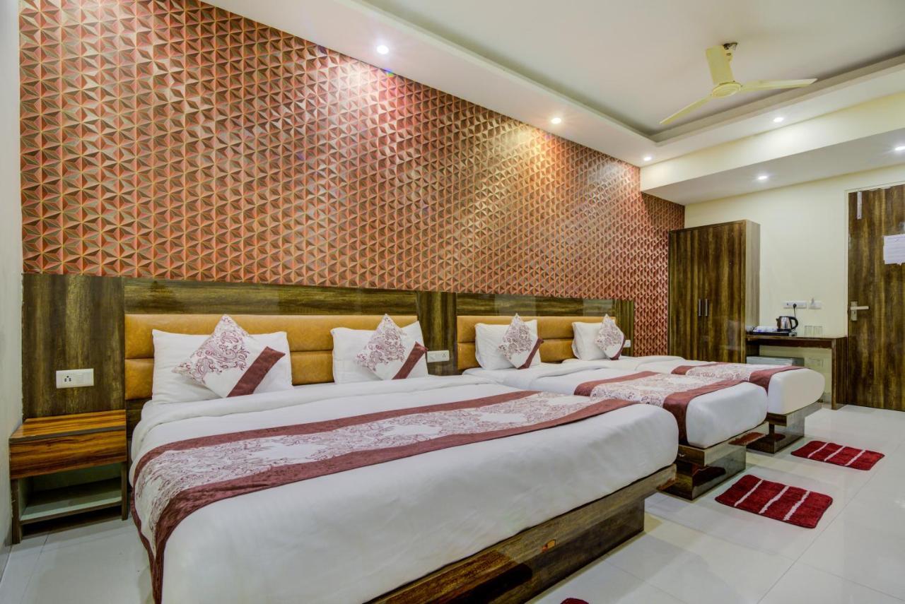 Hotel R S Delhi Airport Hotel