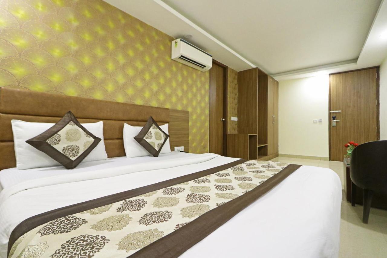 Hotel Hotel R S Delhi Airport