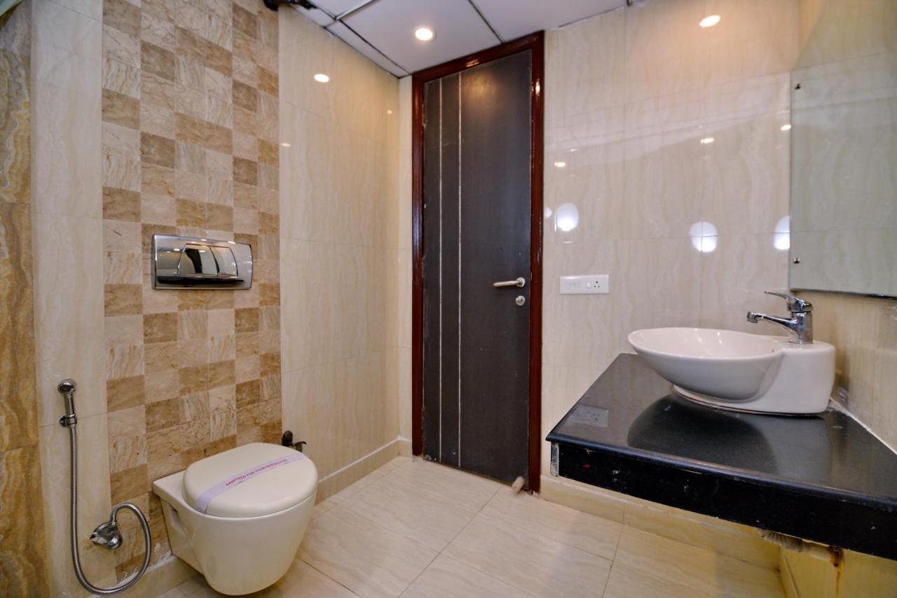 Silver Stone - Karol Bagh New Delhi (National Capital Territory of India)