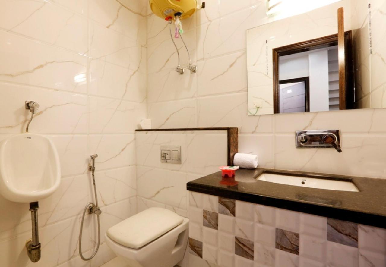 Anand International Hotel 4*