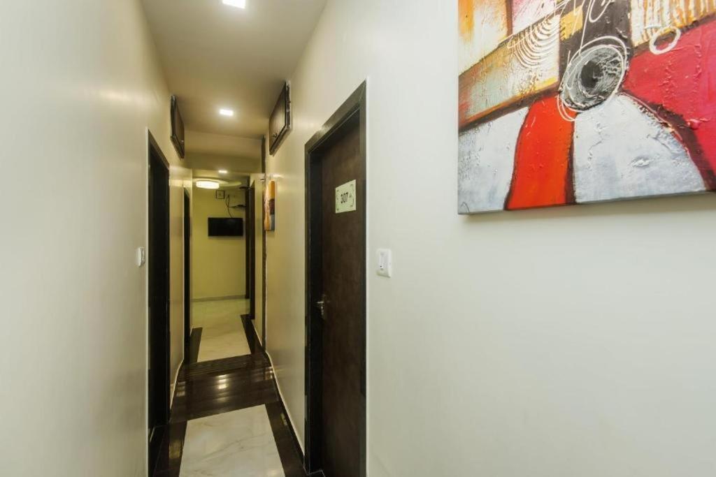Hotel Ivy Plaza Near Igi Airport Hotel 4*