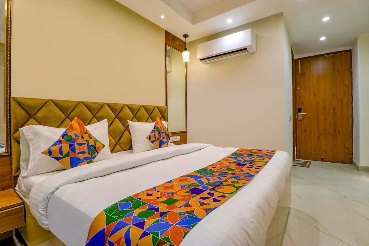 Fabhotel F9 Pitampura Hotel